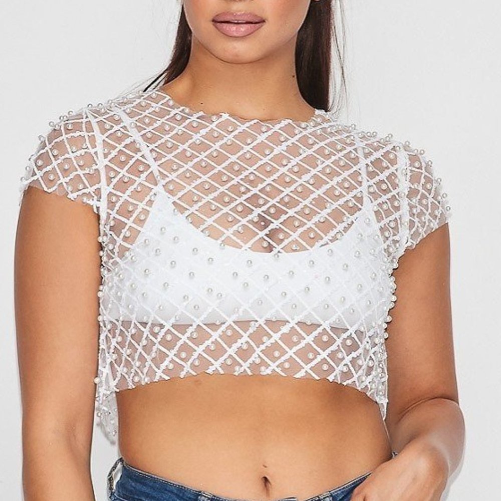 LAST CALL!!! 🚨 NWT Pearl Sequin Crop Top